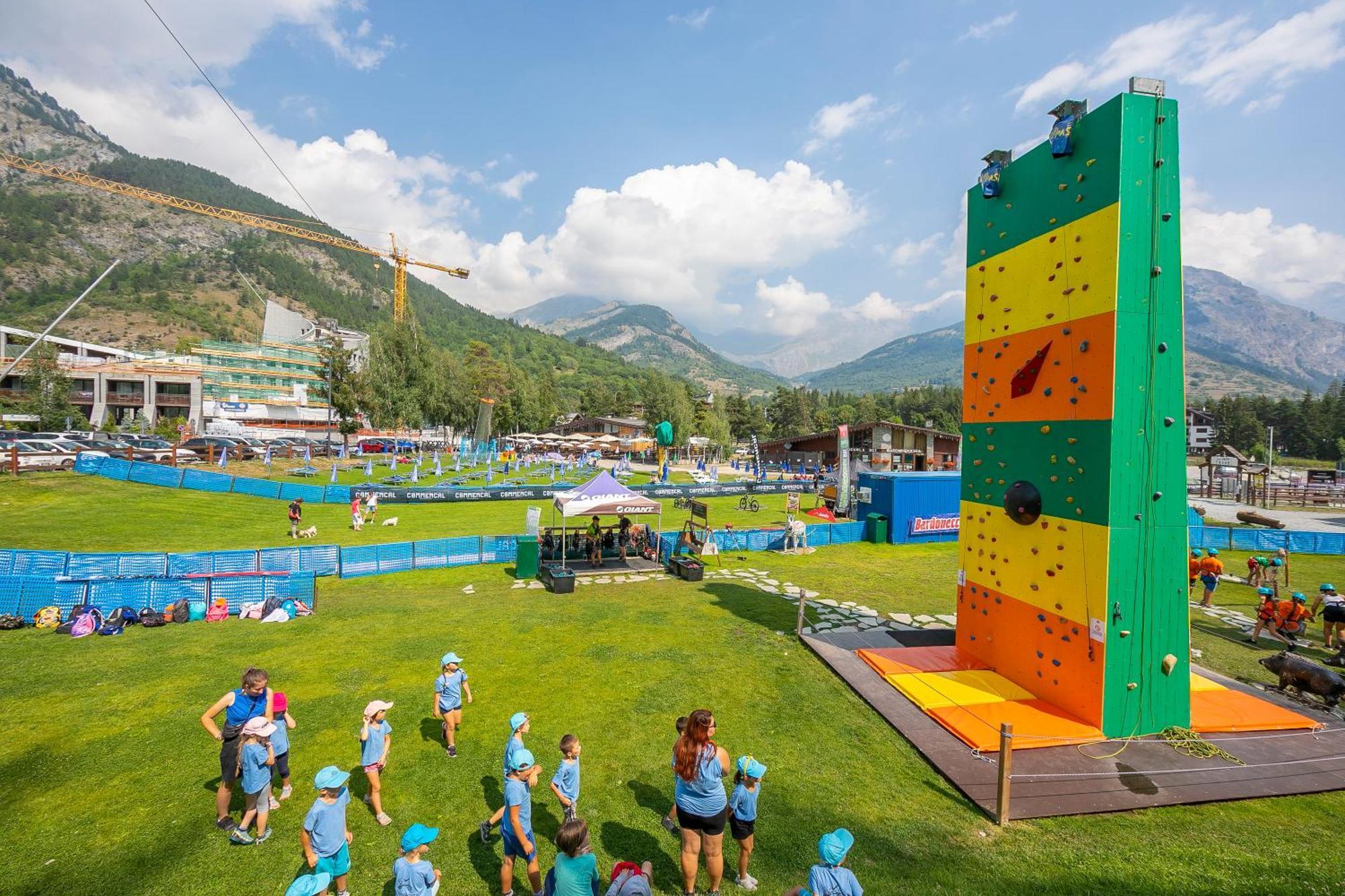 Il Rododendro City Center - Happy Rentals Bardonecchia Exterior foto